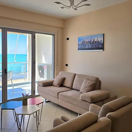Brisa Del Mar Beachfront Дуррес