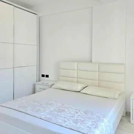 Apartmán Brisa Del Mar Beachfront Durrës