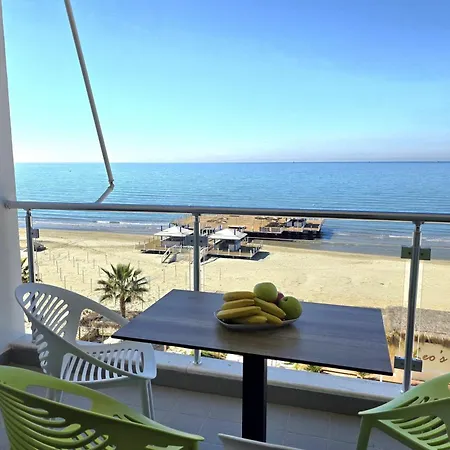 Brisa Del Mar Beachfront Апартаменты *