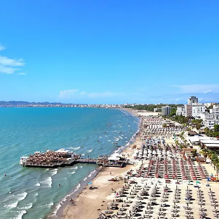 Апартаменты Brisa Del Mar Beachfront *