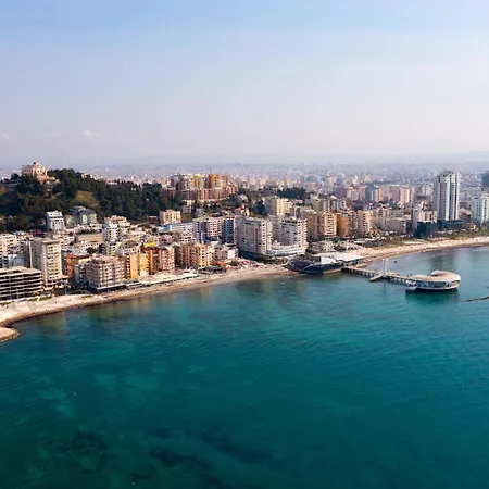 Brisa Del Mar Beachfront Апартаменты *