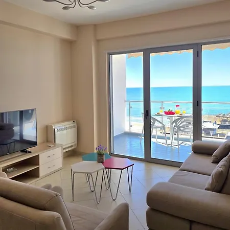 Brisa Del Mar Beachfront *