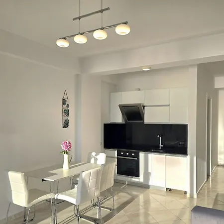 Brisa Del Mar Beachfront