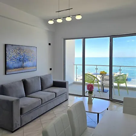 Brisa Del Mar Beachfront Apartamento Durrës
