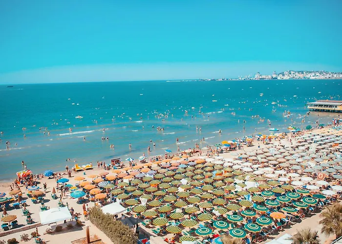 Brisa Del Mar Beachfront